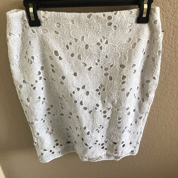 Banana Republic Light Blue Lace Pencil Skirt - Picture 1 of 7